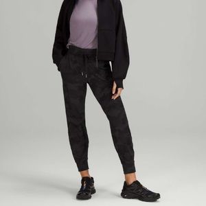NWT Lululemon Ready to Rulu HR Jogger